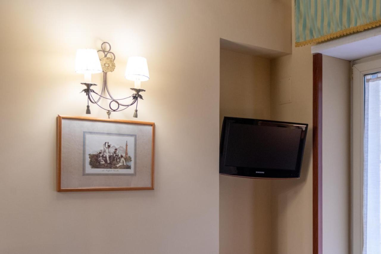 Hotel Suite Ares Naples Exterior photo