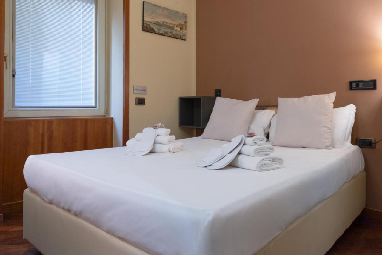Hotel Suite Ares Naples Exterior photo