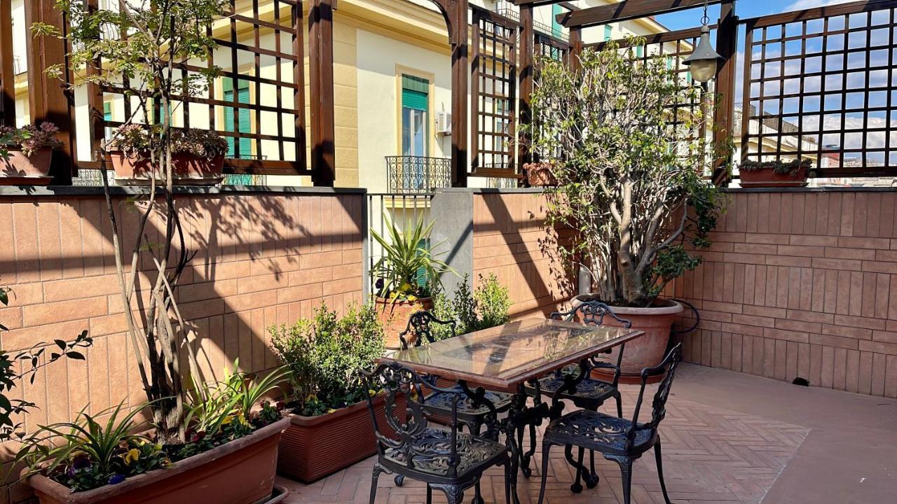 Hotel Suite Ares Naples Exterior photo
